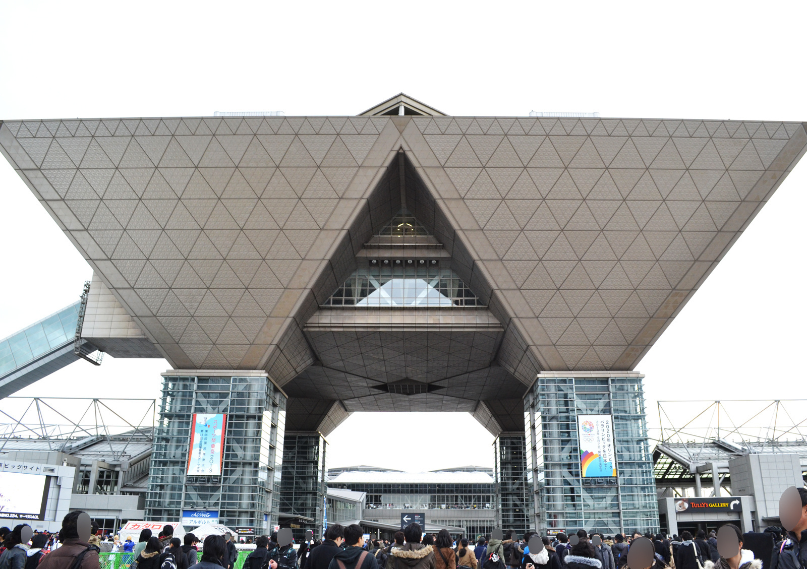 Looking Back at Comic Market 83