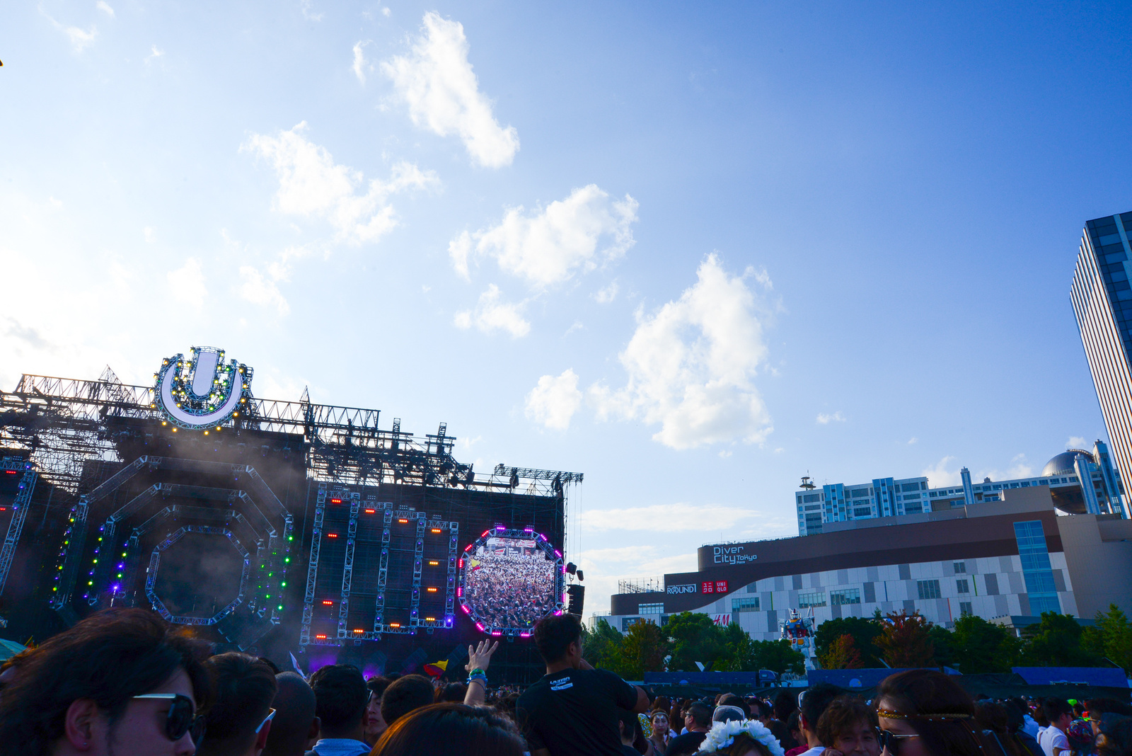 Heroes Descend on ULTRA JAPAN 100