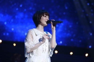 Curtain Rises on Kana Hanazawa’s Live Tour; Hanazawa Holds First Concert at Nippon Budokan
