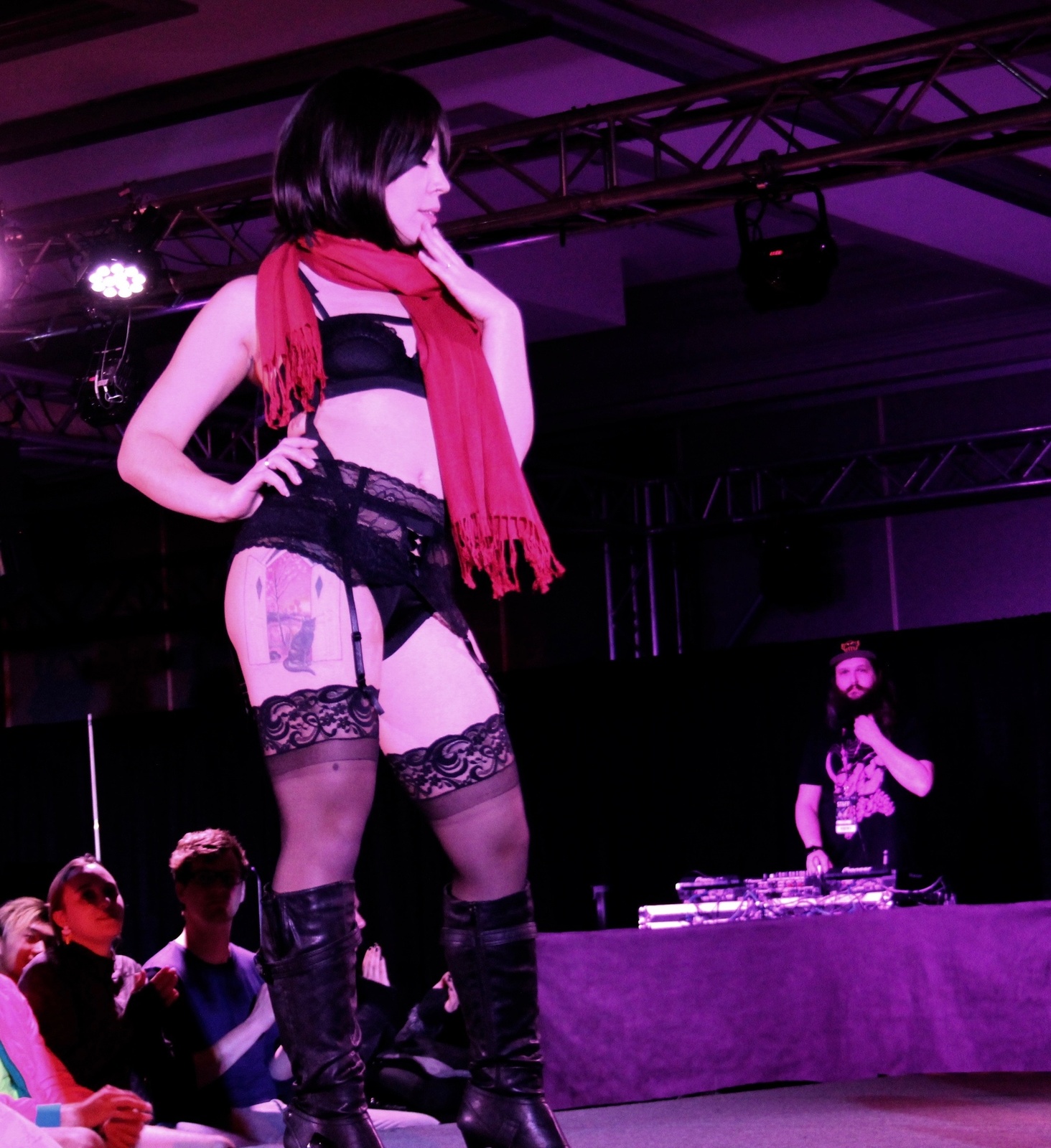 Cosplay and Lingerie Combined for Unforgettable Fashion Show [Newcon Event Report] 3