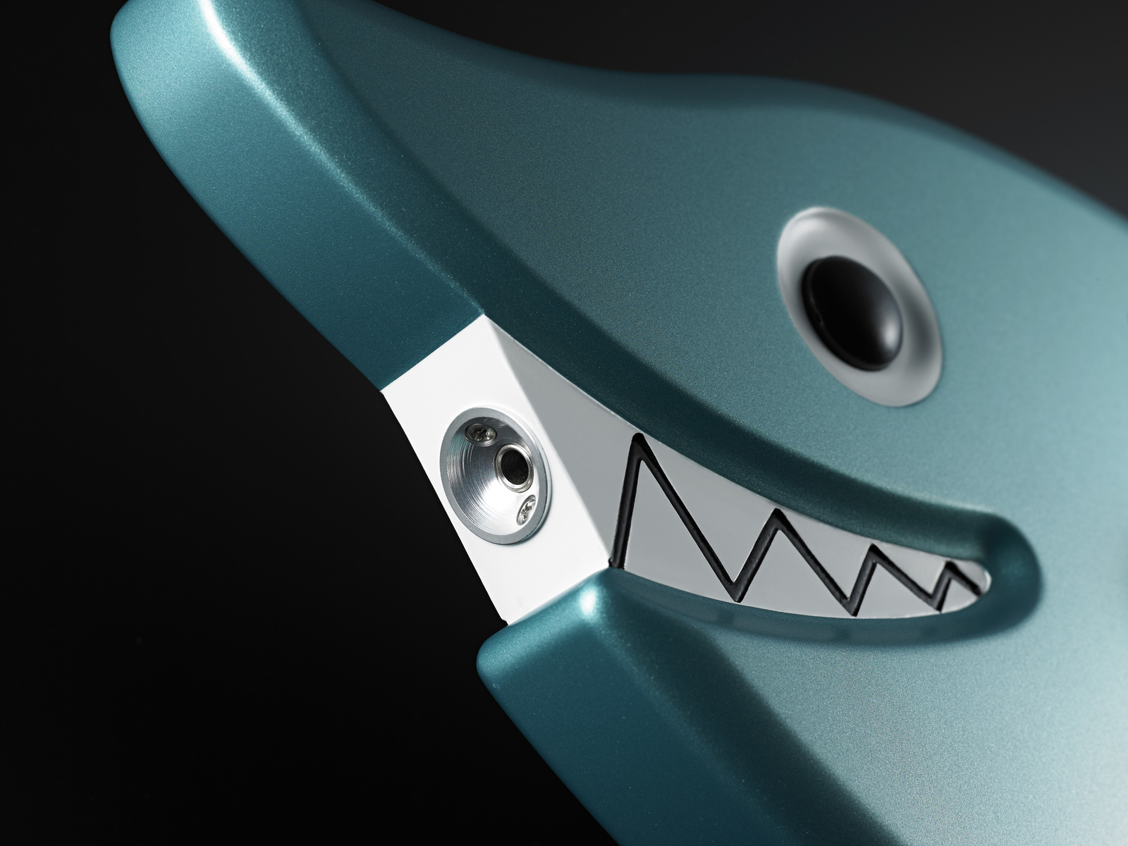 Shimamura Musical Instruments Collaborates with One Piece! Shark Guitar Finally on Sale! 4