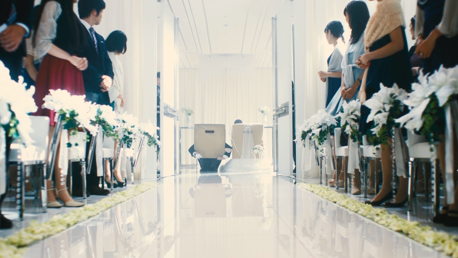 Wearing a Cardboard Box to Your Own Wedding? This “Metal Gear Solid V: The Phantom Pain” Commercial Is Odd in So Many Ways 0