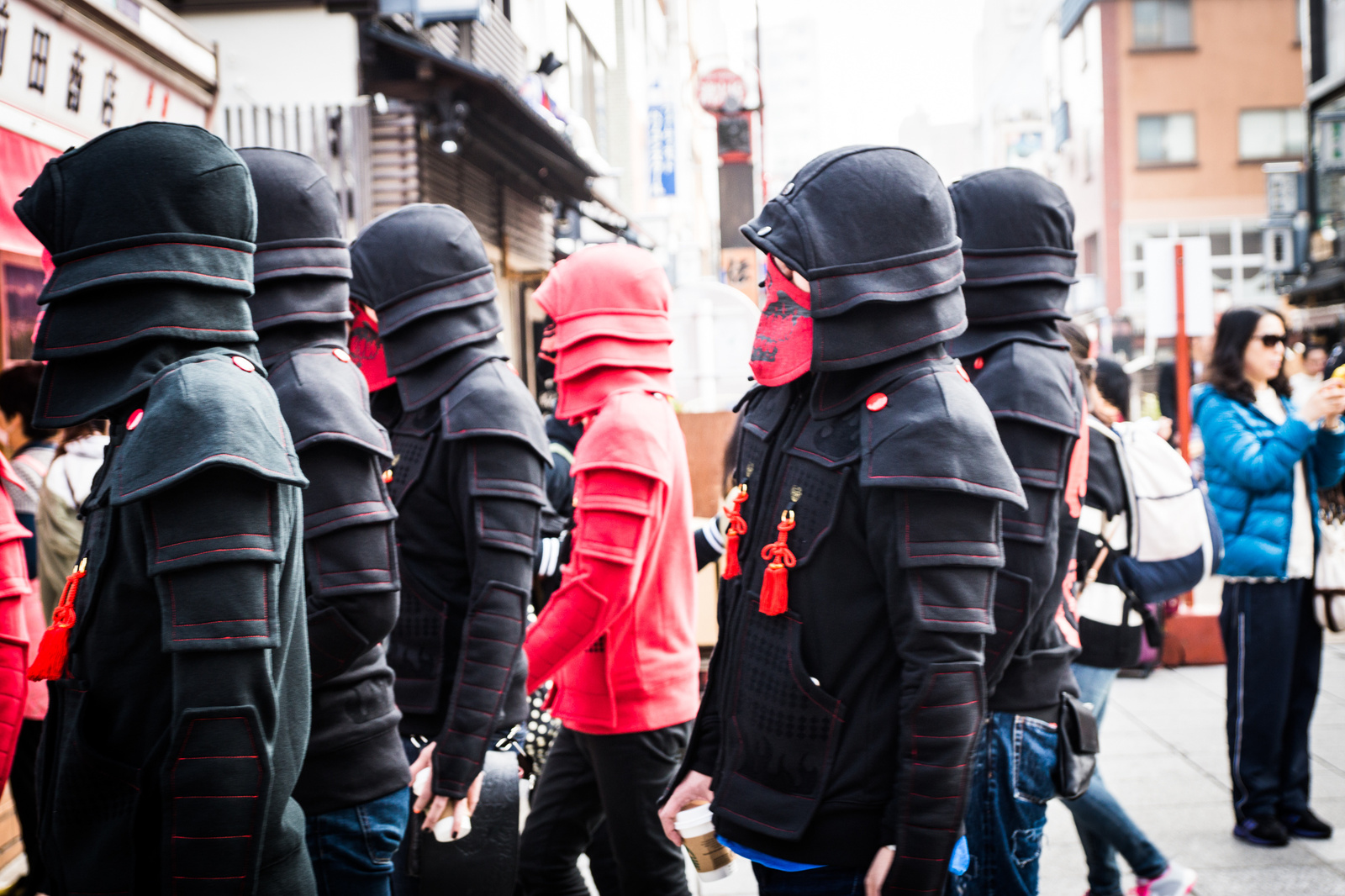 Modern Samurai? Mysterious Group Appears in Asakusa 8