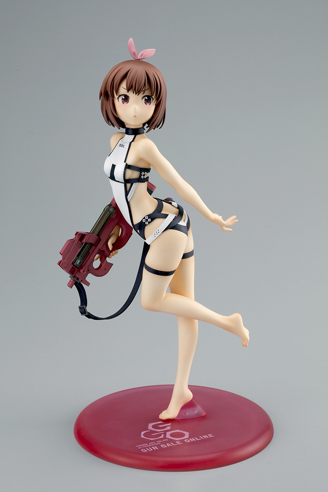 Gun Gale Online's Ren Serves Both Looks and Bullets in New Swimsuit Figure!