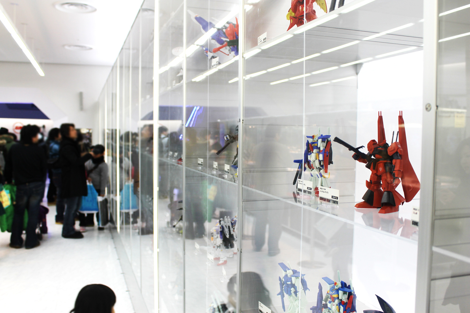 Gundam Front Tokyo: The World’s Premiere Spot for Everything Gundam [2/2]