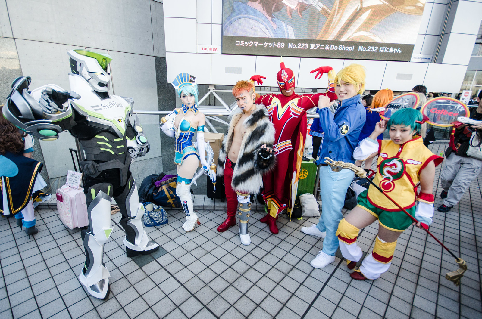 Comiket 89 Photo Report: Day 1 25