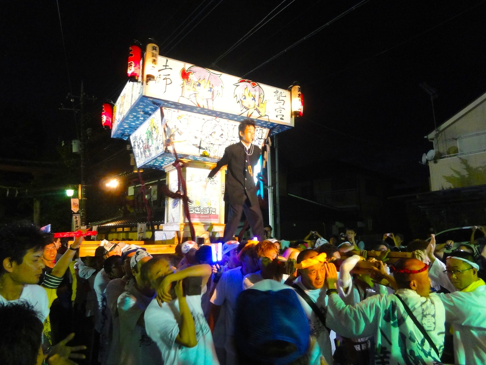 Finally, the *Lucky Star* mikoshi is on the move! 11