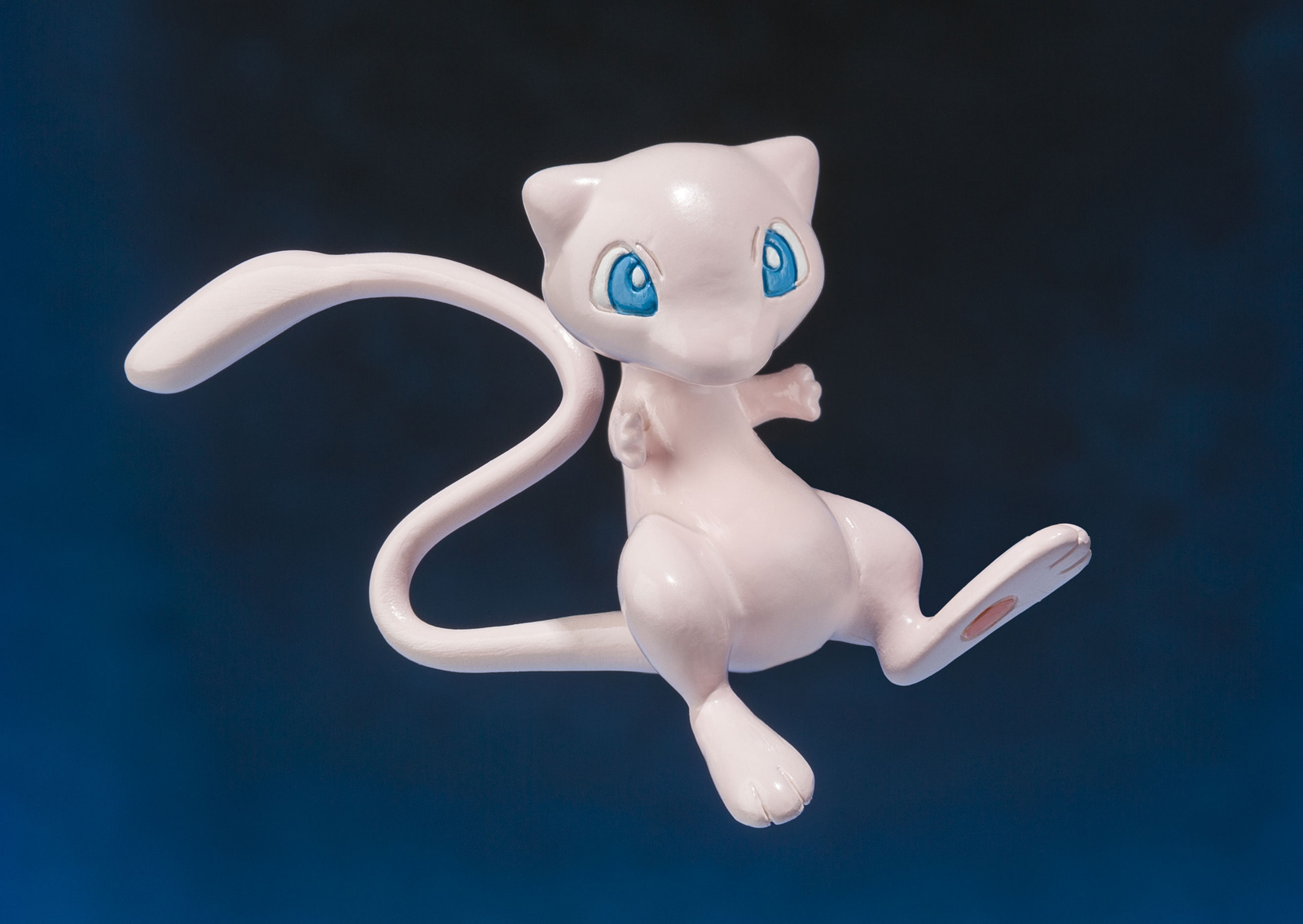 Upcoming Stream of Pokémon Figures to Release Including a Palm-Sized Mewtwo! 3