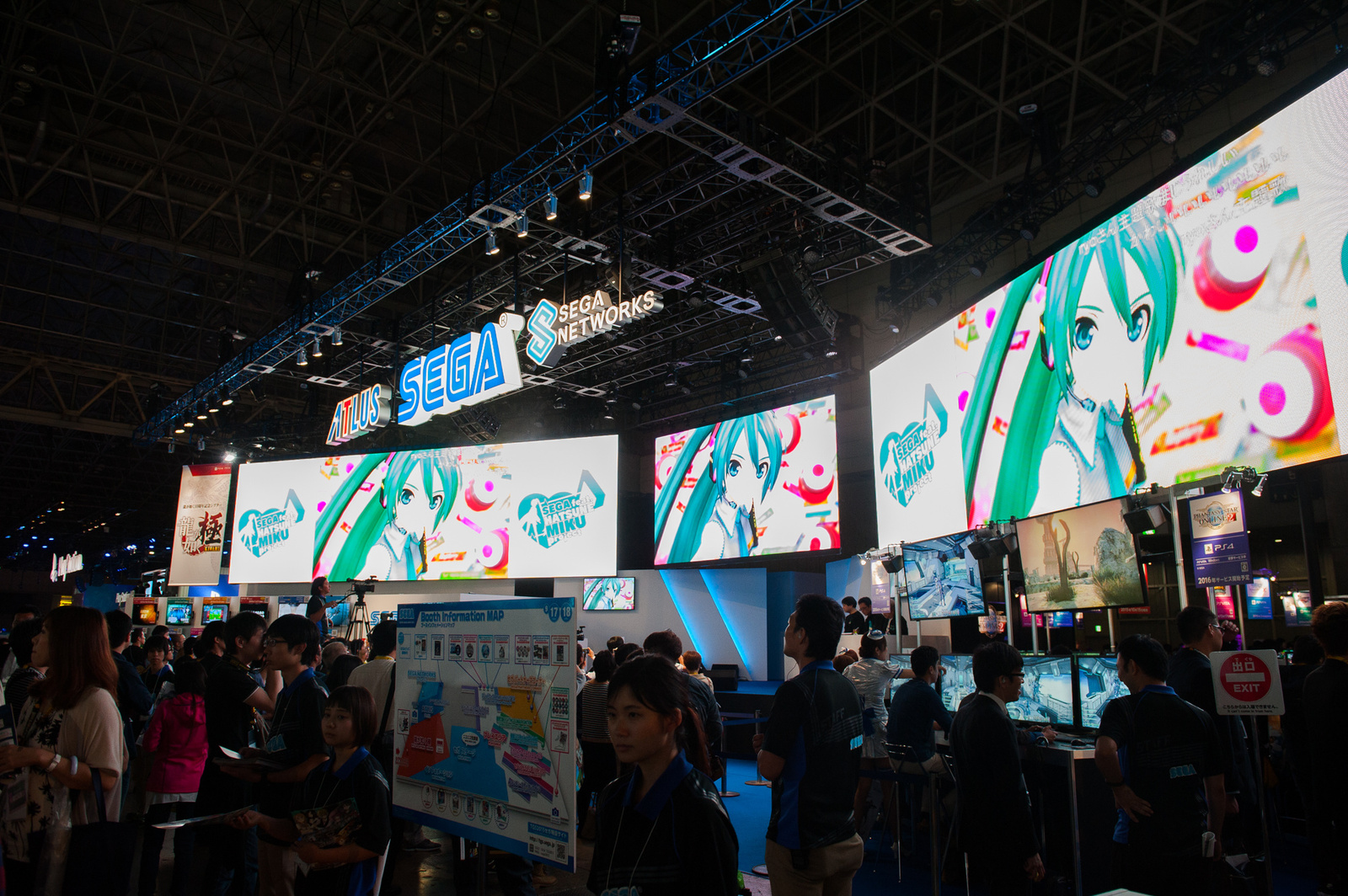 Tokyo Game Show 2015 Starts! 13