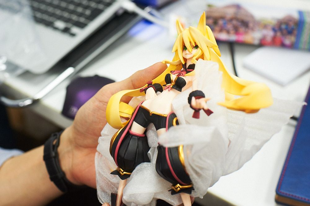 Hands-On Preview: “Precious Collection - Metallica & the Hundred Knight (Pre-Order)” Figure