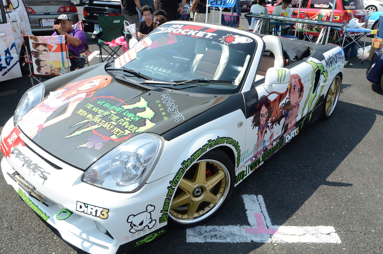 “Mai Waifu” on Cars?! More than 1,000 Cars on Display at Itasha Festival Ita G Festa 14