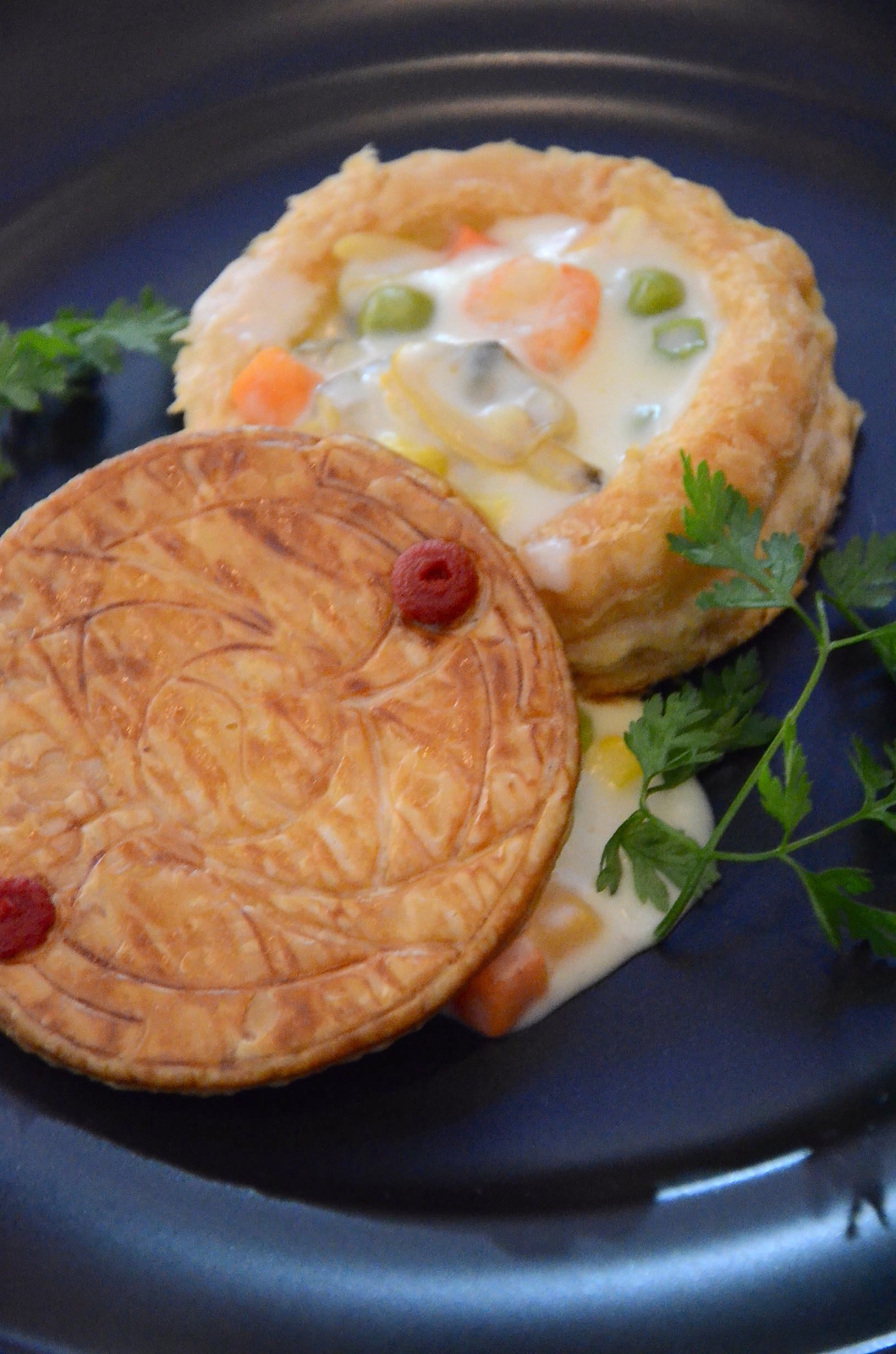 You Can Meet Ultimate Madoka 52 Floors Above Ground?! “Puella Magi Madoka Magica the Movie Reproduction Exhibit - Beginnings and Eternal” Opens 17