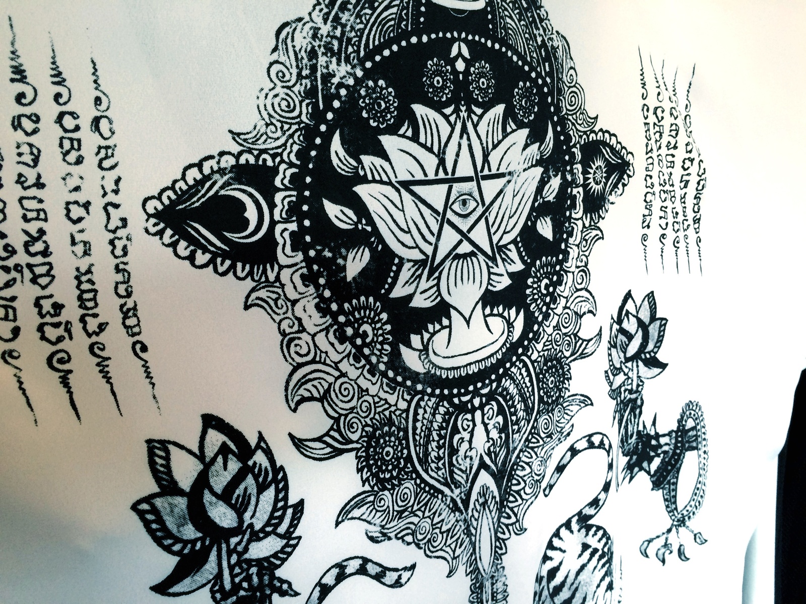 【J-Fashion】Dark, Bold, and Daring Style from GLAD NEWS 4