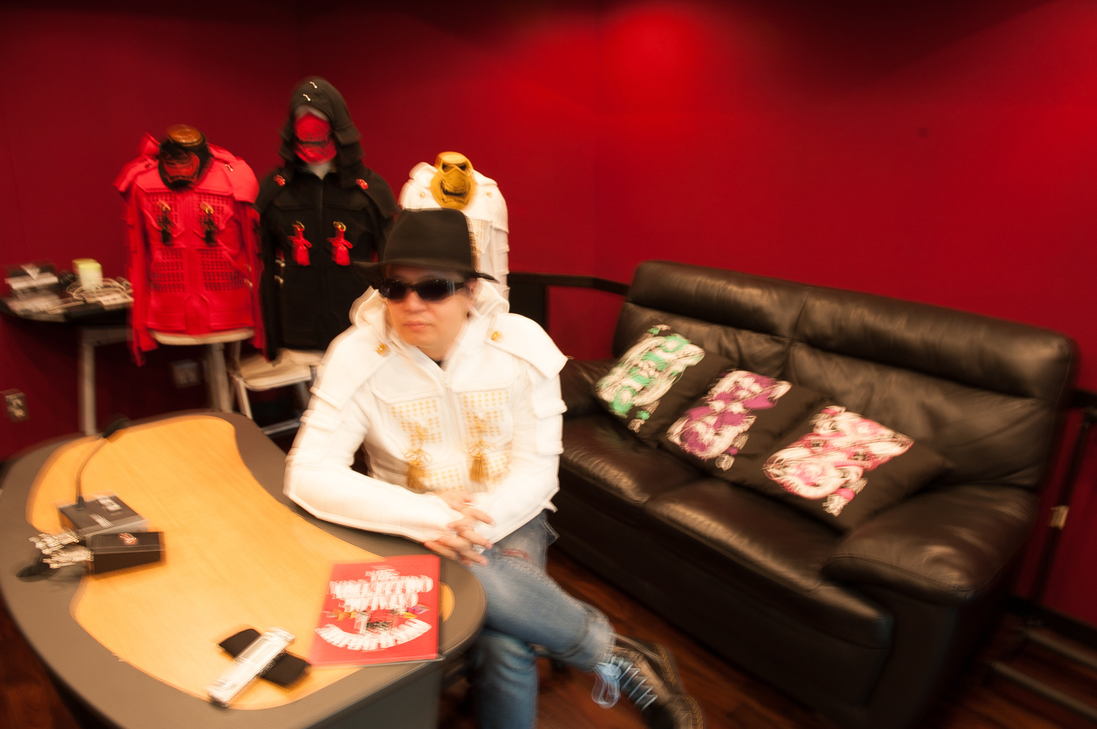 Creating Something New Together with Fans: Taking on Overseas Crowdfunding Project for Samurai Armor Hoodies 12