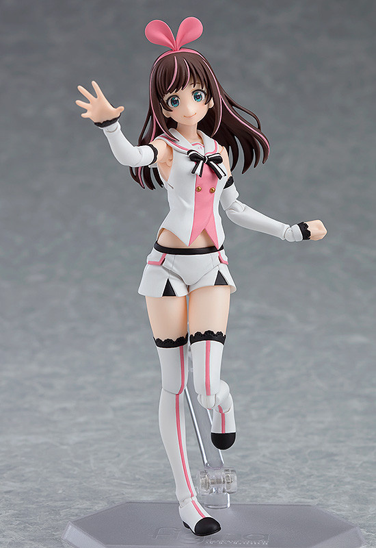 Kizuna Ai Shows Off Her Virtual Charisma as a New Figma!