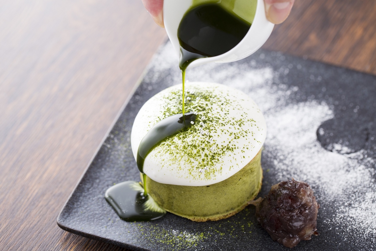 Gorgeous Matcha Sweets from Marufuji Cafe Tennouji Charms Tea-lovers! 0