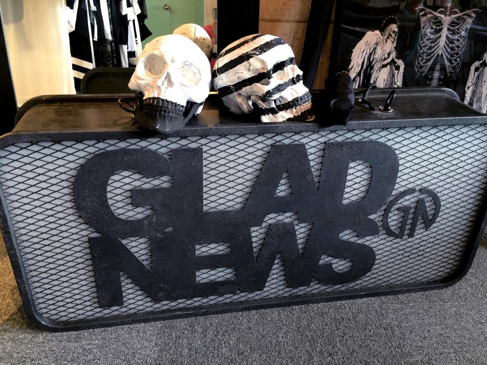 【J-Fashion】Dark, Bold, and Daring Style from GLAD NEWS 5