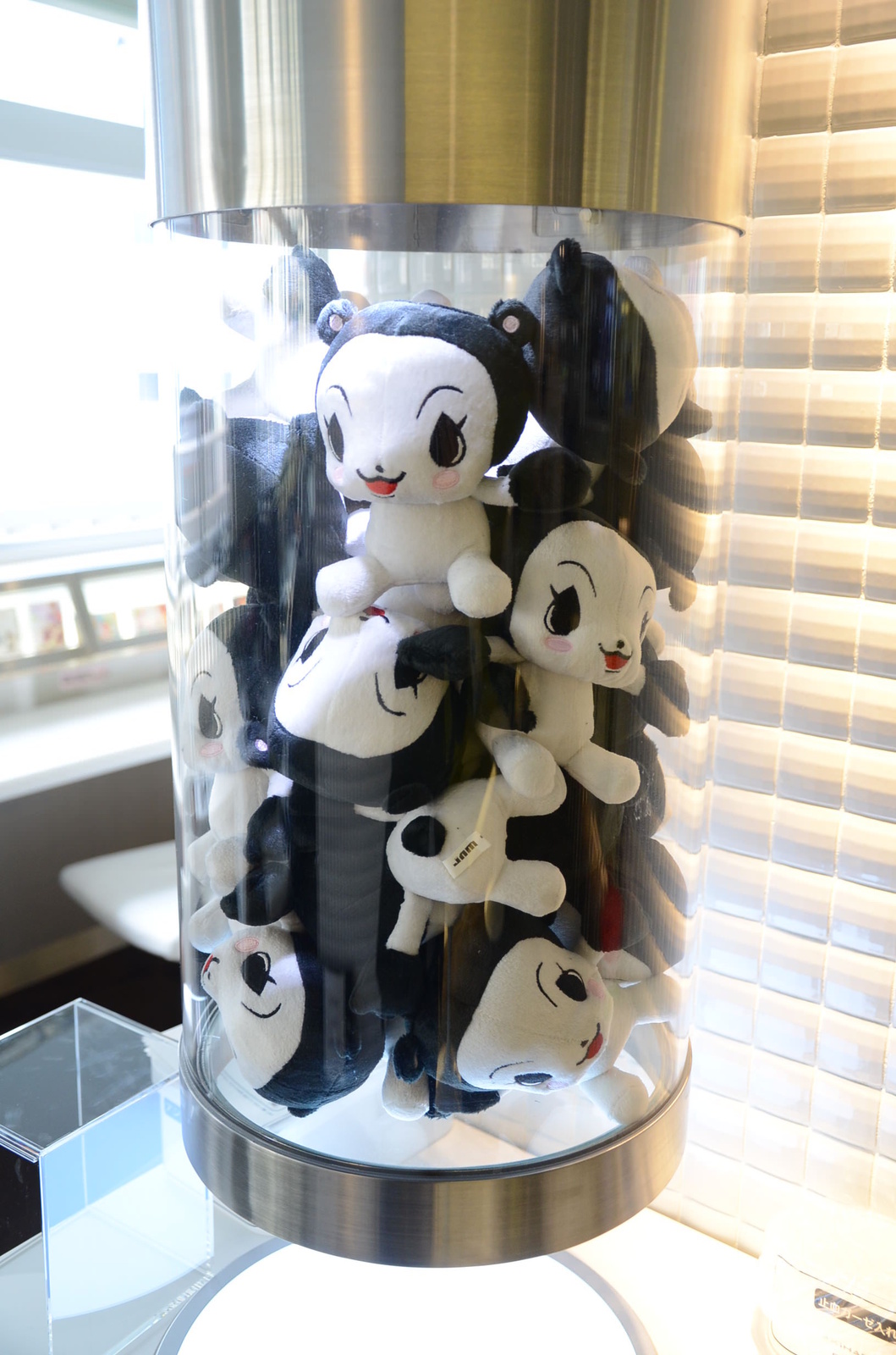 Exhibit of Student Work from Anime and Manga Technical School is Held...in a Blood Donation Center?! 8