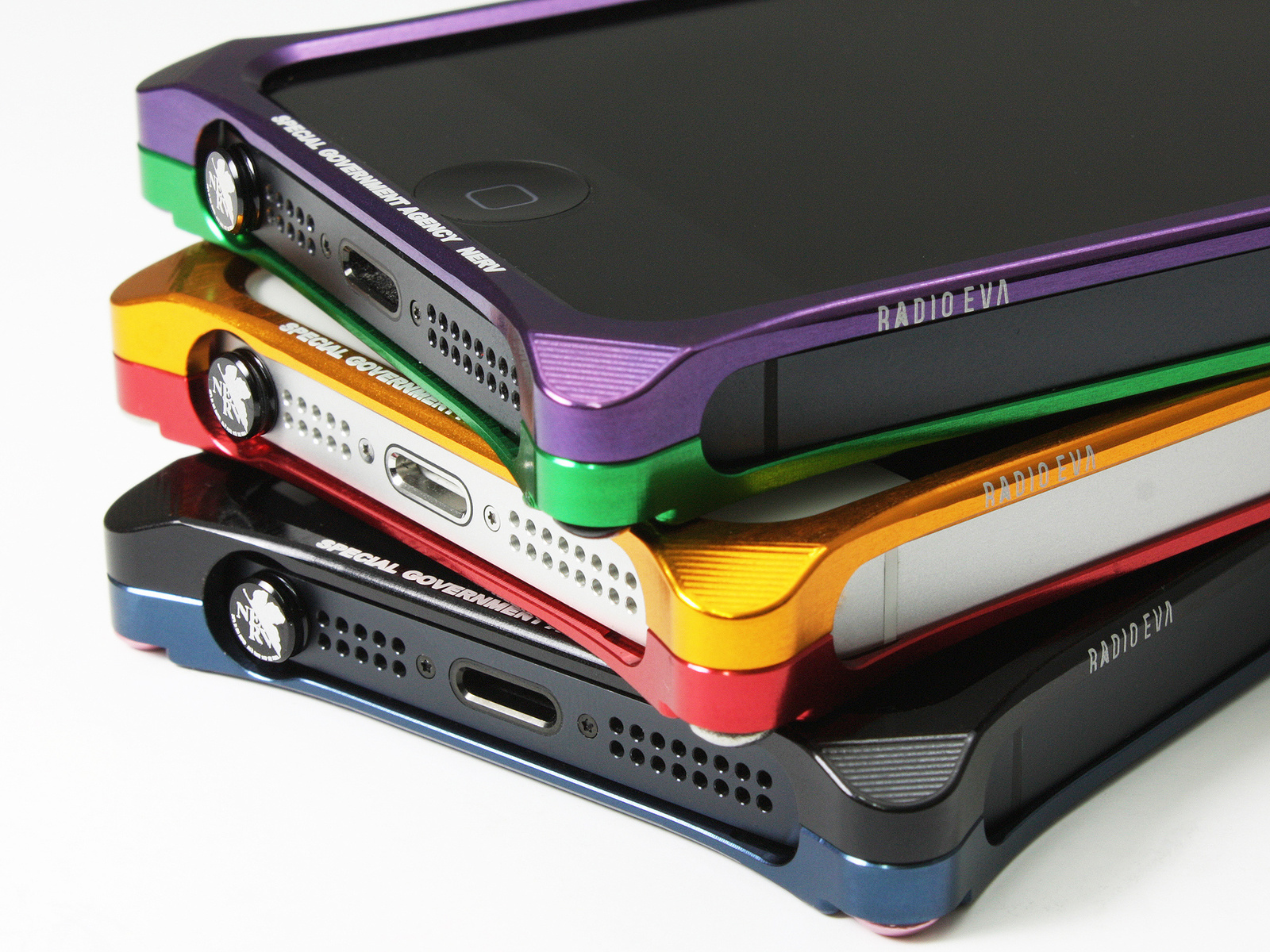 Made in Japan! Ultra Quality iPhone Cases Hold the Spirits of Popular Characters [1/2]