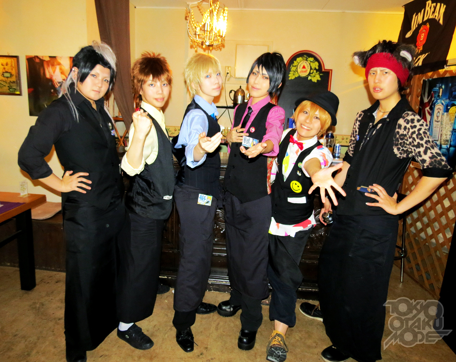 A Wonderful Staff Greets You in Original Cosplay! Experience the Concept Cafe, Fairy Tale