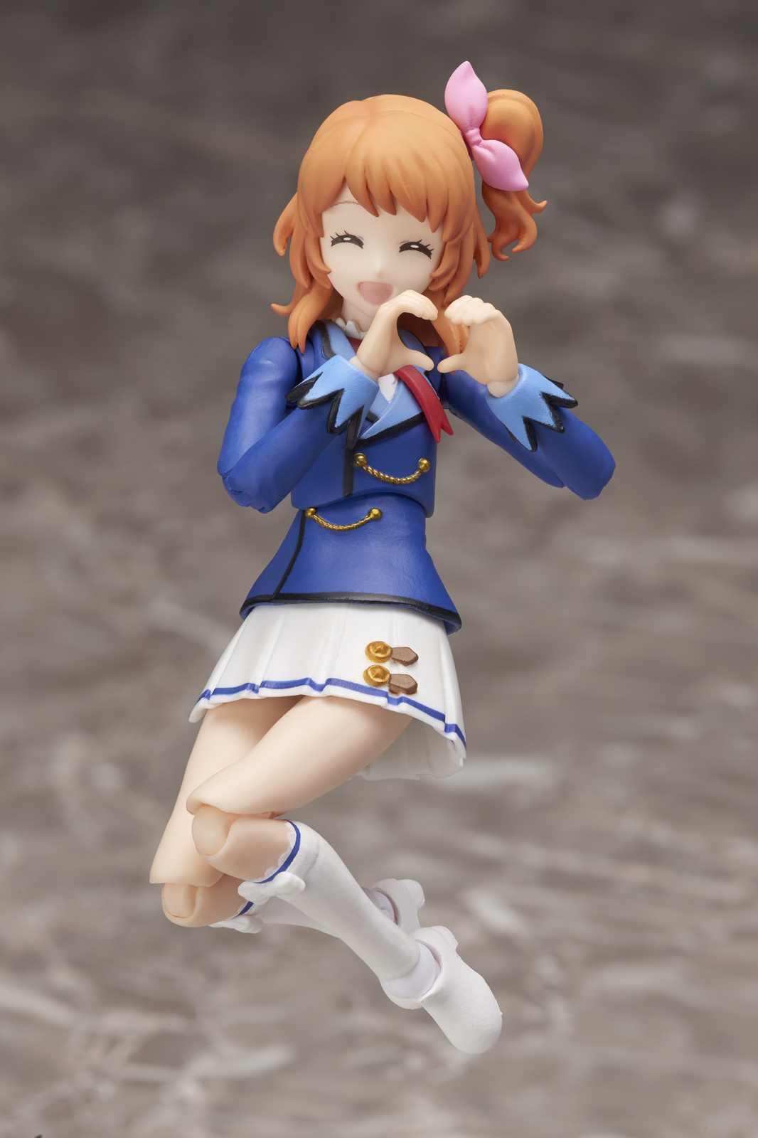 Akari Ozora from Aikatsu! Is Ready to Captivate the Audience Together with Mascot Ozorotter in This Adorable Figure Set! 8