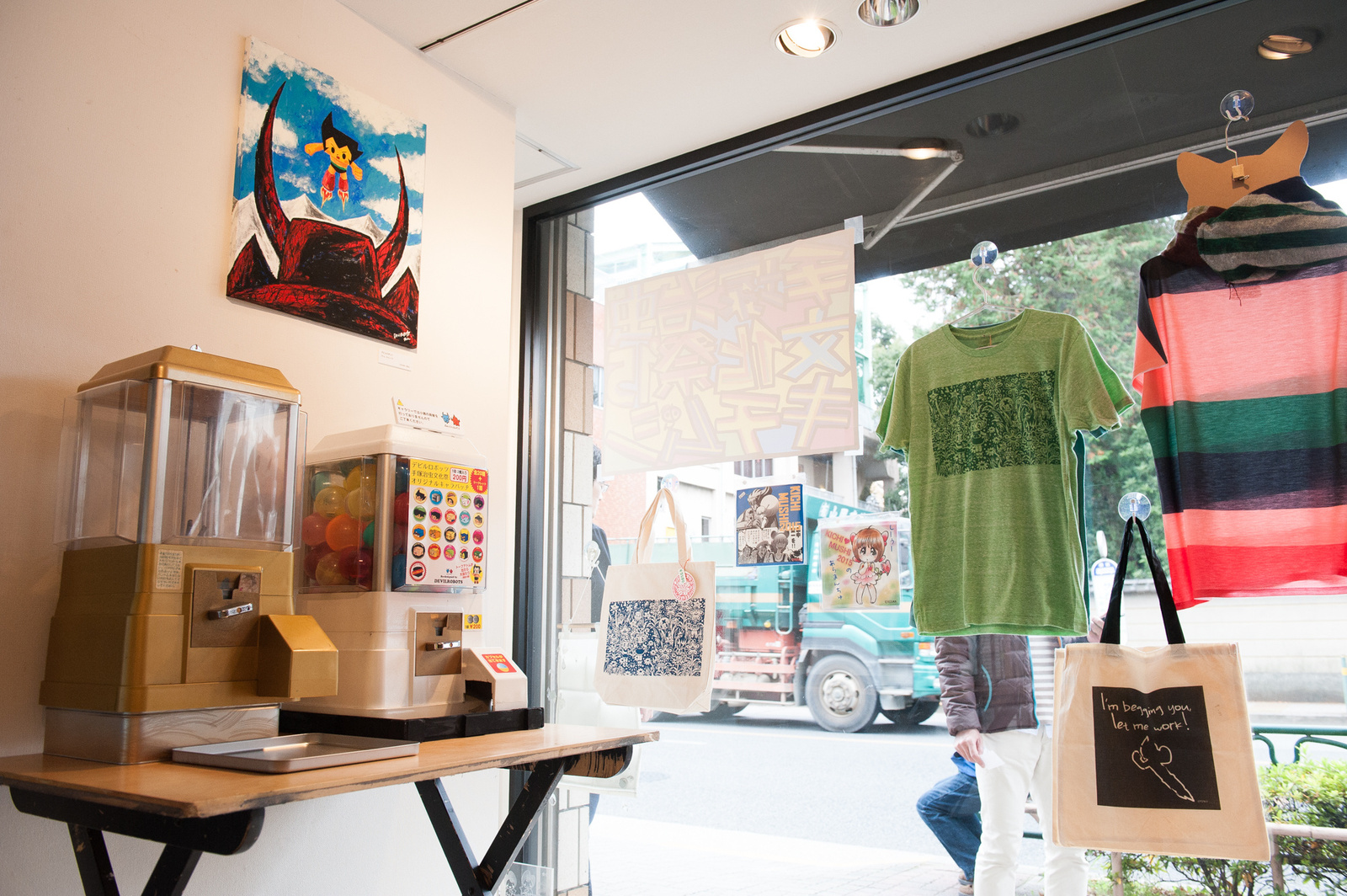 17 Authors Pay Respects to Osamu Tezuka Through Exhibition of Tribute Works 0