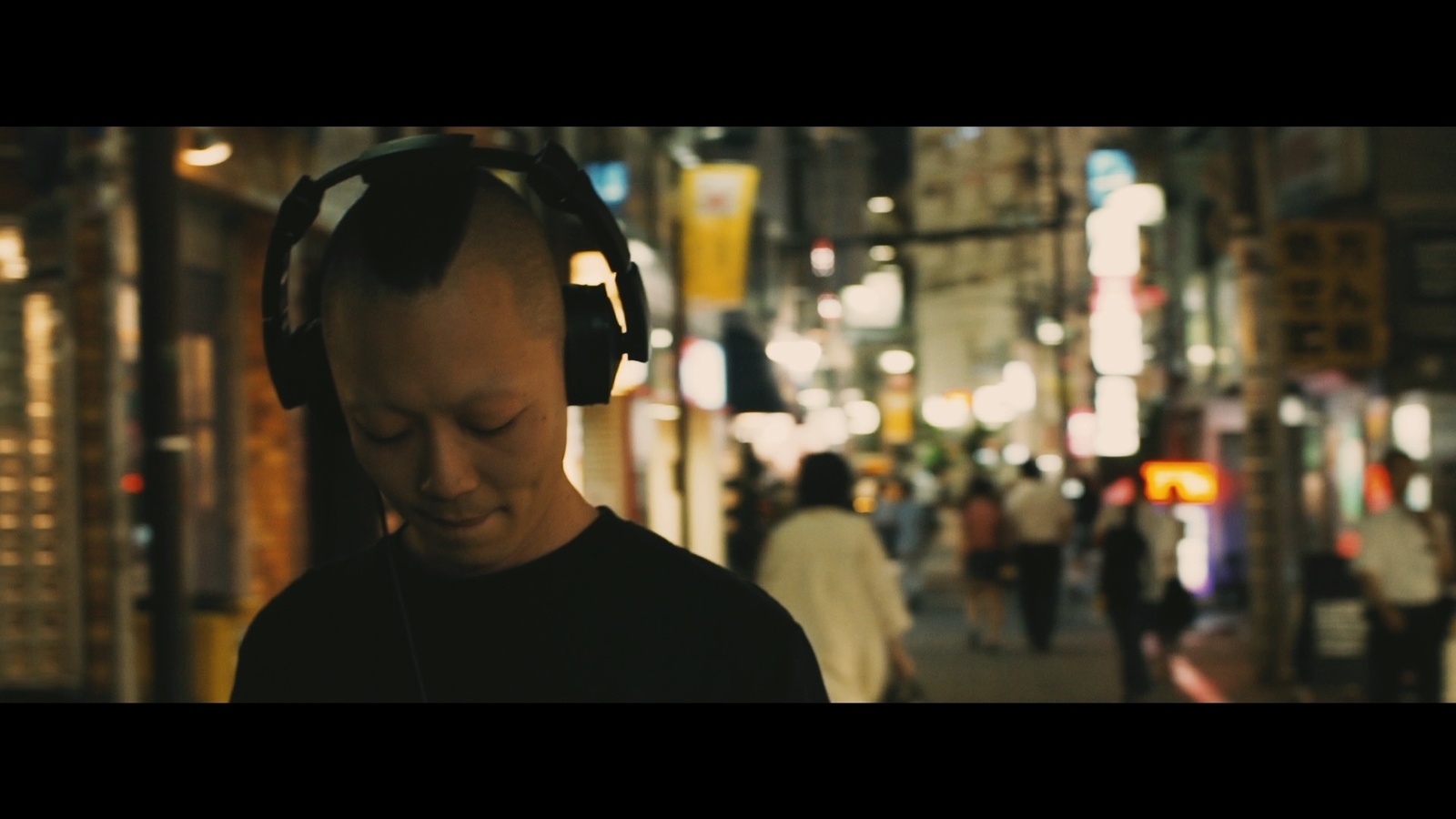 Transforming Headphones Made from an Incredible 256+ Parts! New Brand Now on Sale from Good Smile Company and Linkin Park’s Mr. Hahn 26