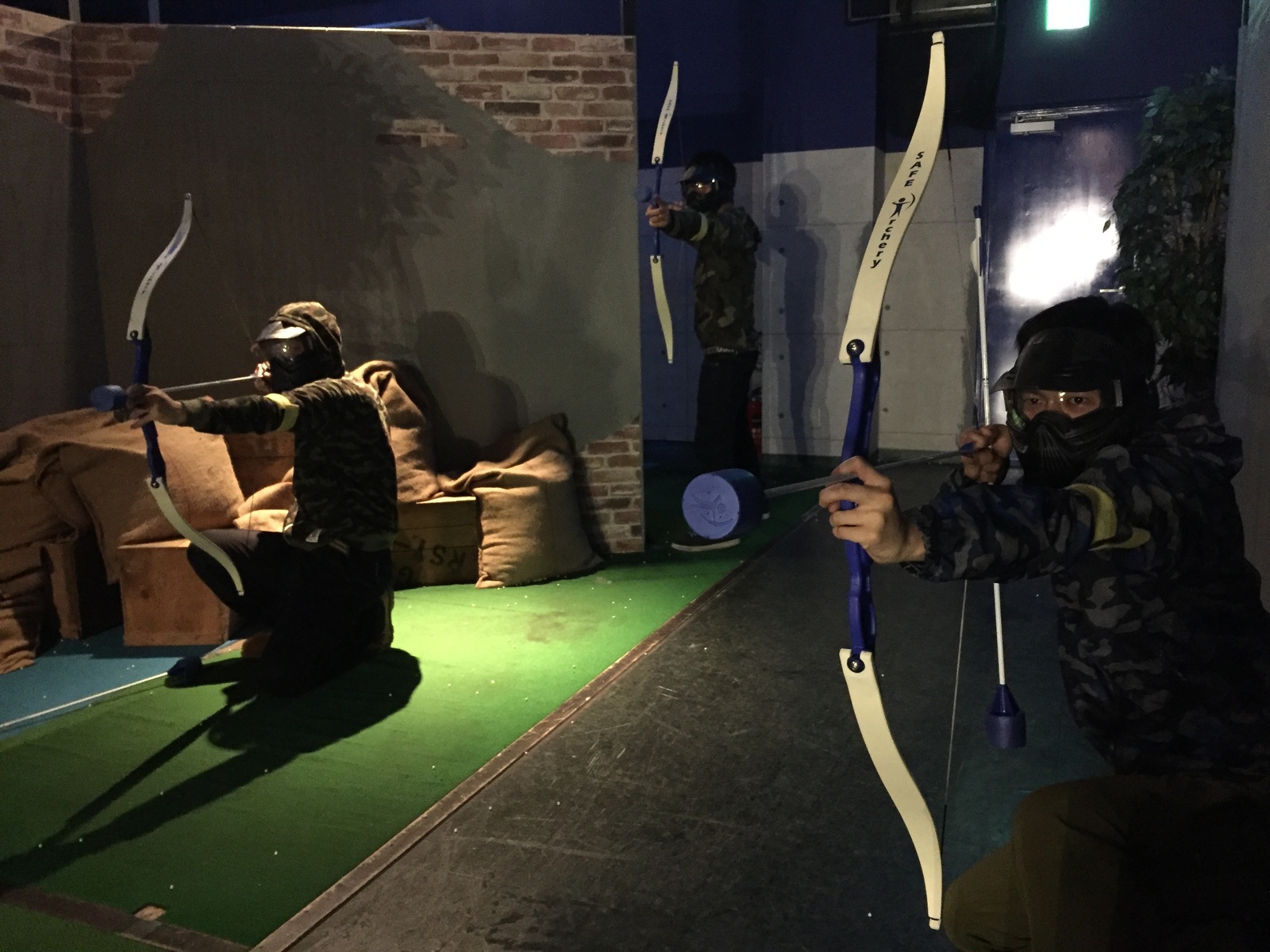 Safe Archery at CROSPO: Fight at the Indoor Survival Game Field Battle Spot! 1