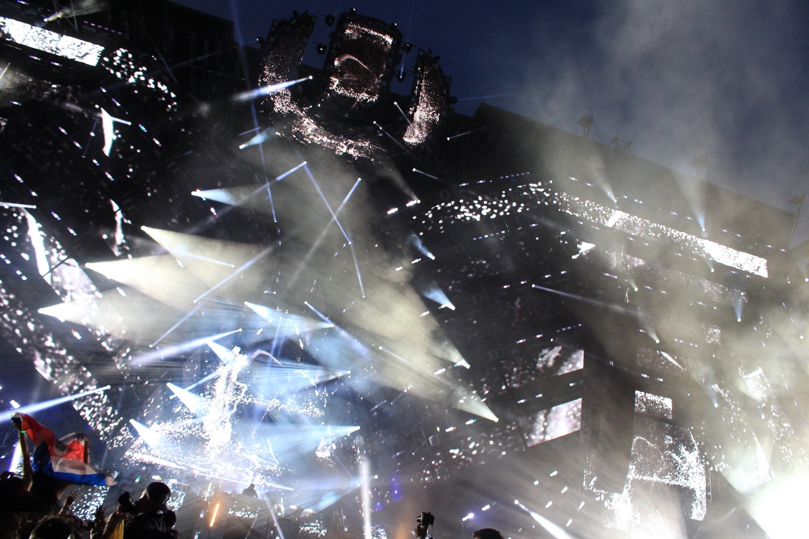 Over 160,000 People from Around the World Descend on Miami for Ultra Music Festival 2016 26