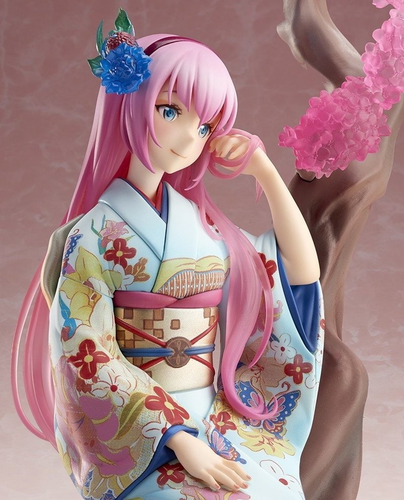 8 Breathtaking Kimono-Clad Figures!