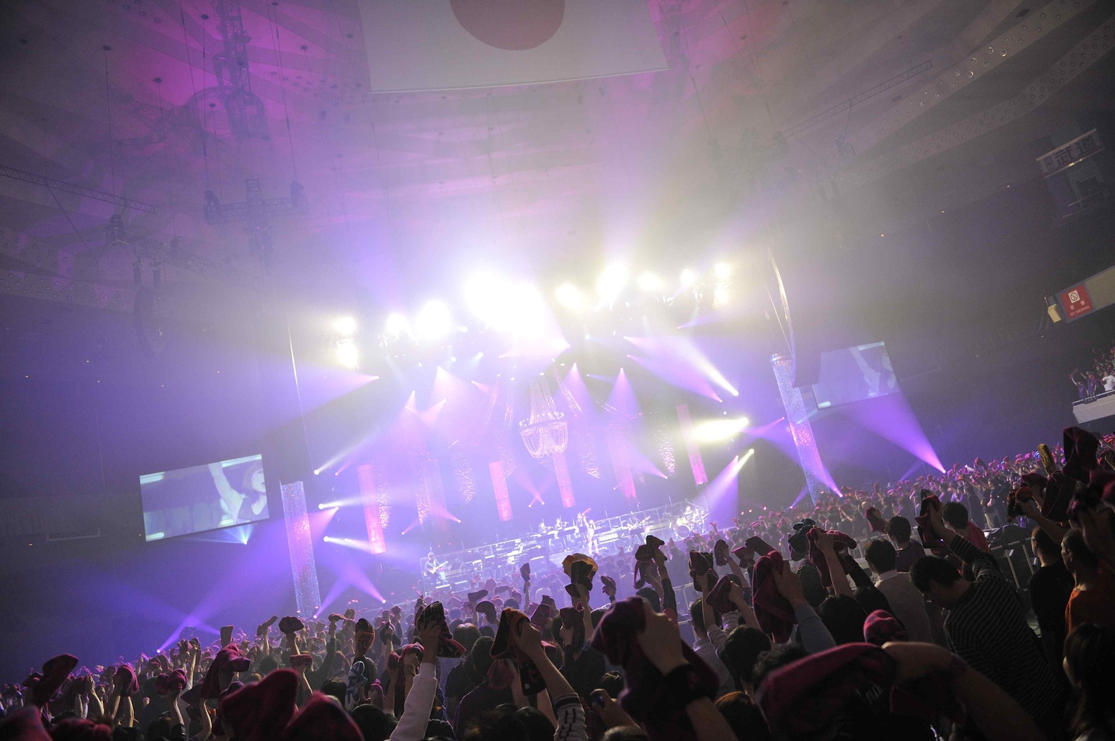 The Night When the Woman with the Voice of a Diva Became a True Diva: May’n Artist Interview [1/3] 0