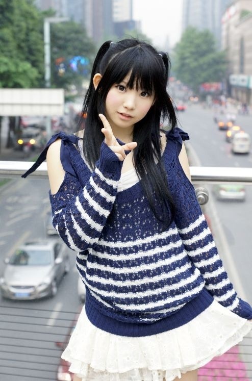 Popular Cosplayer Enako Captivates 2,000 People at CAF Summer 2013 in China