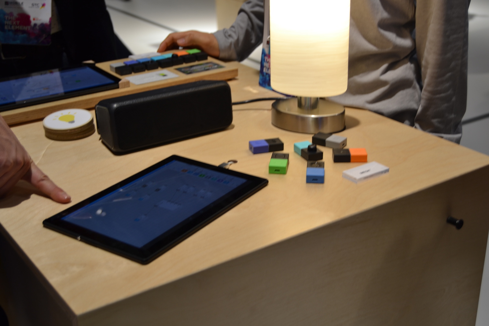 Transform Daily Objects into Smart Gadgets with MESH! [Mobile World Congress Event Report] 8