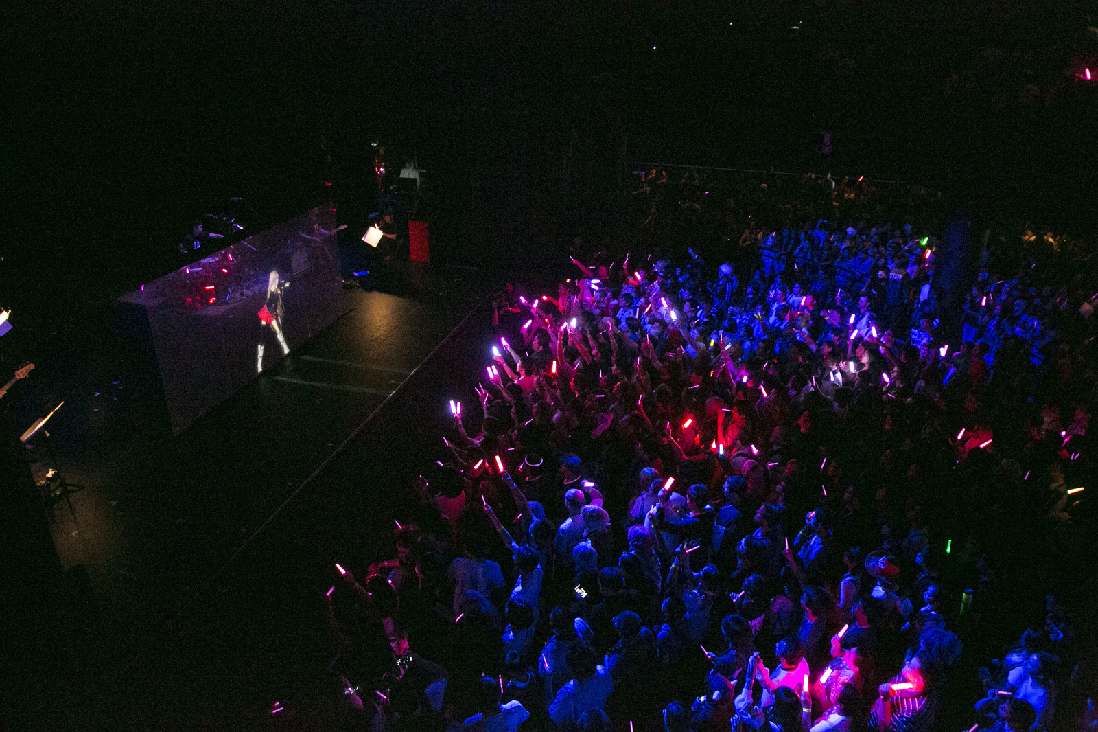Virtual artist, IA welcomed by 2000 plus enthusiastic fans   at her sold out North American debut concert! 1