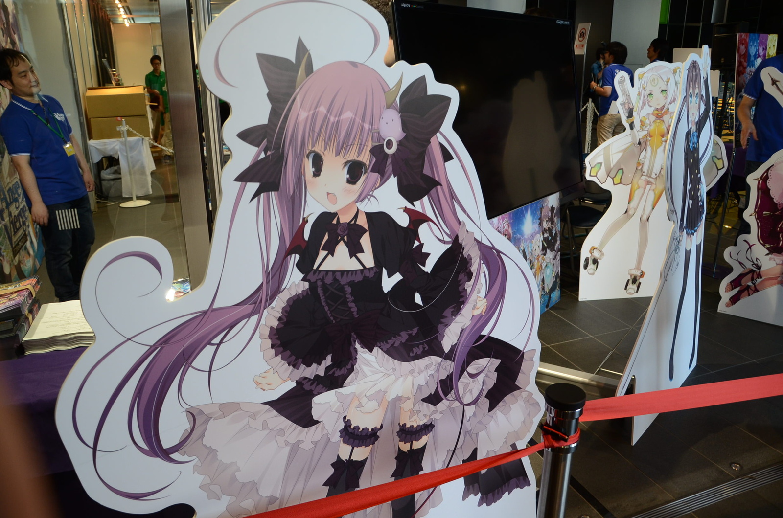 Another highlight was the large character panels of the heroines who appear in the card game. 6