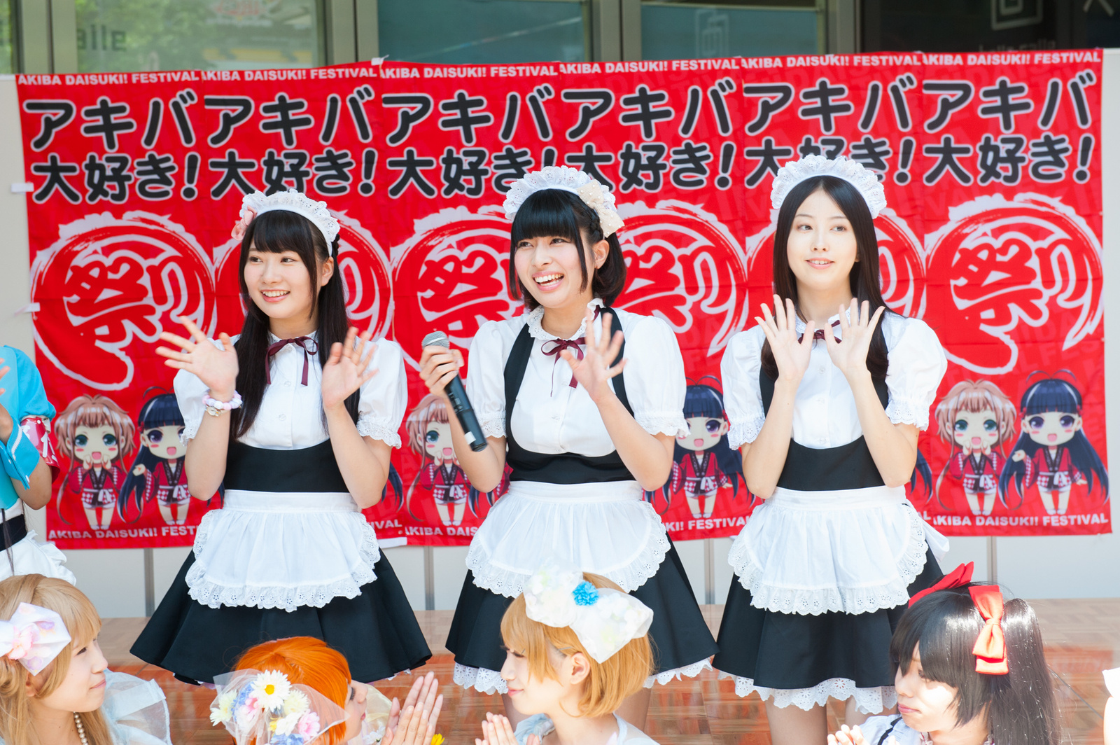 Akihabara’s "Water Girls" Help Otaku Beat the Midsummer Heat! 10