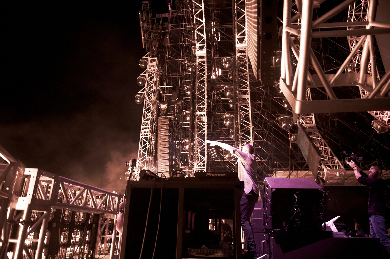 Heroes Descend on ULTRA JAPAN 2