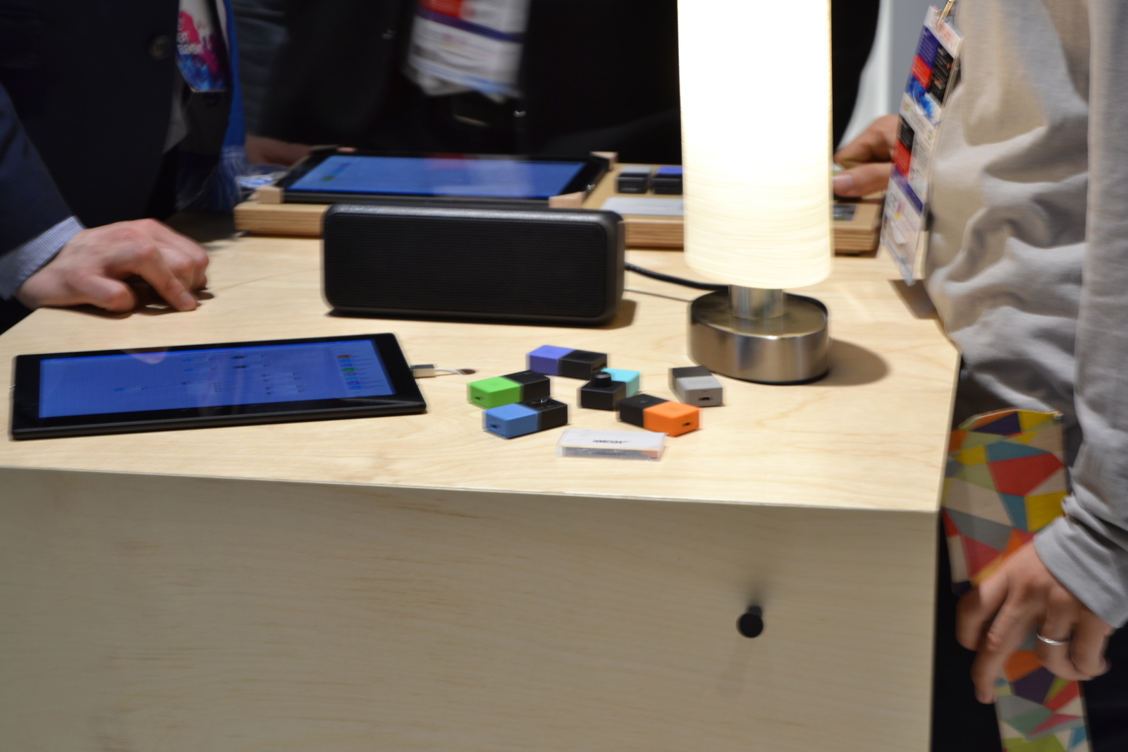 Transform Daily Objects into Smart Gadgets with MESH! [Mobile World Congress Event Report] 9