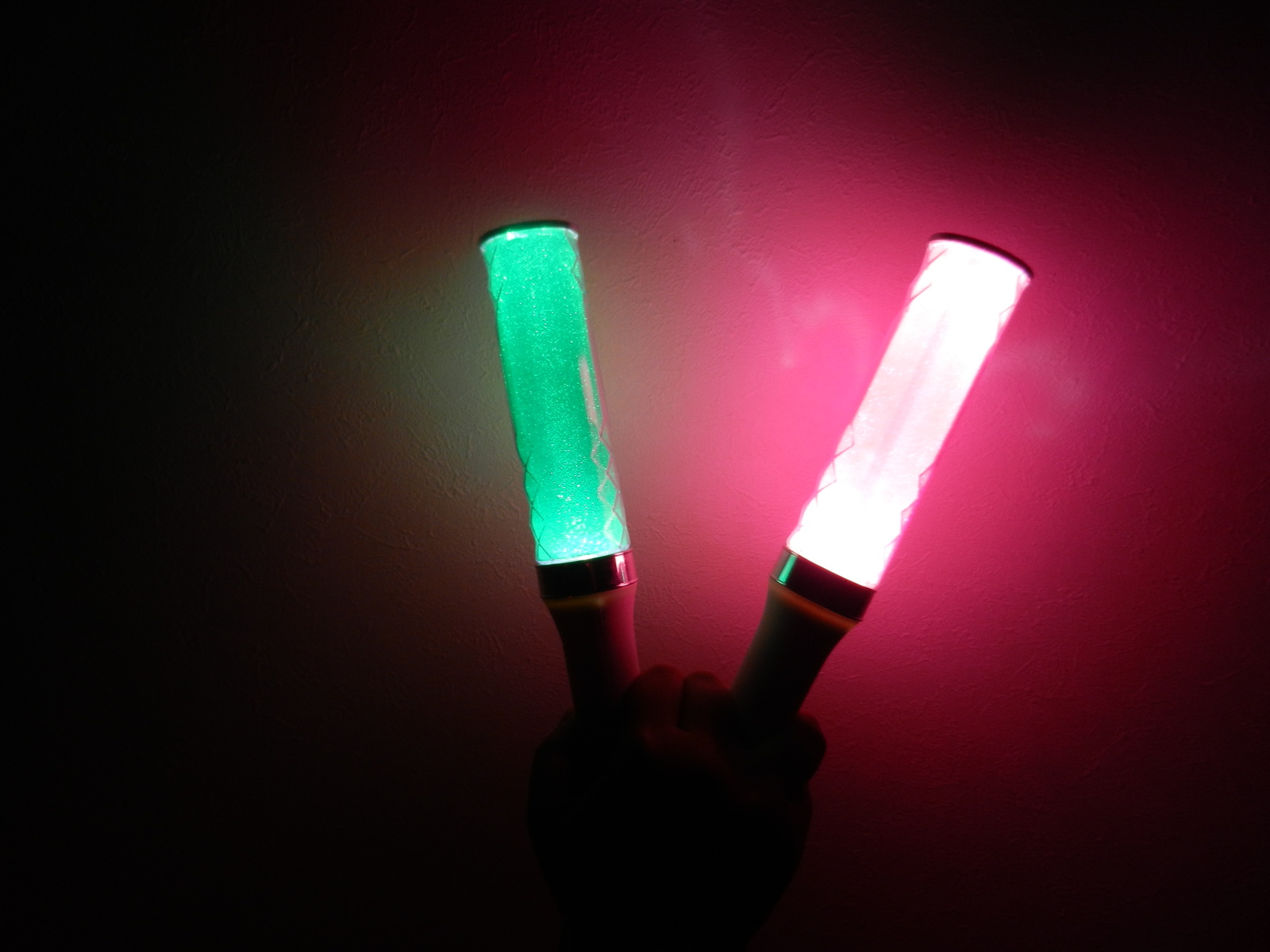 Interchangeable glitter or matte appearance 3