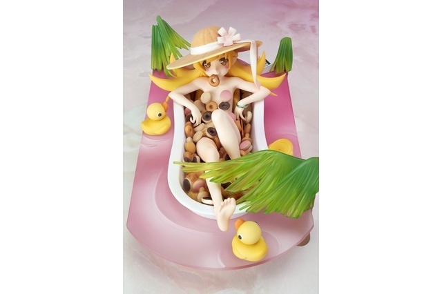 Shinobu Oshino Figure Faithfully Reproduces DVD Cover Illustration