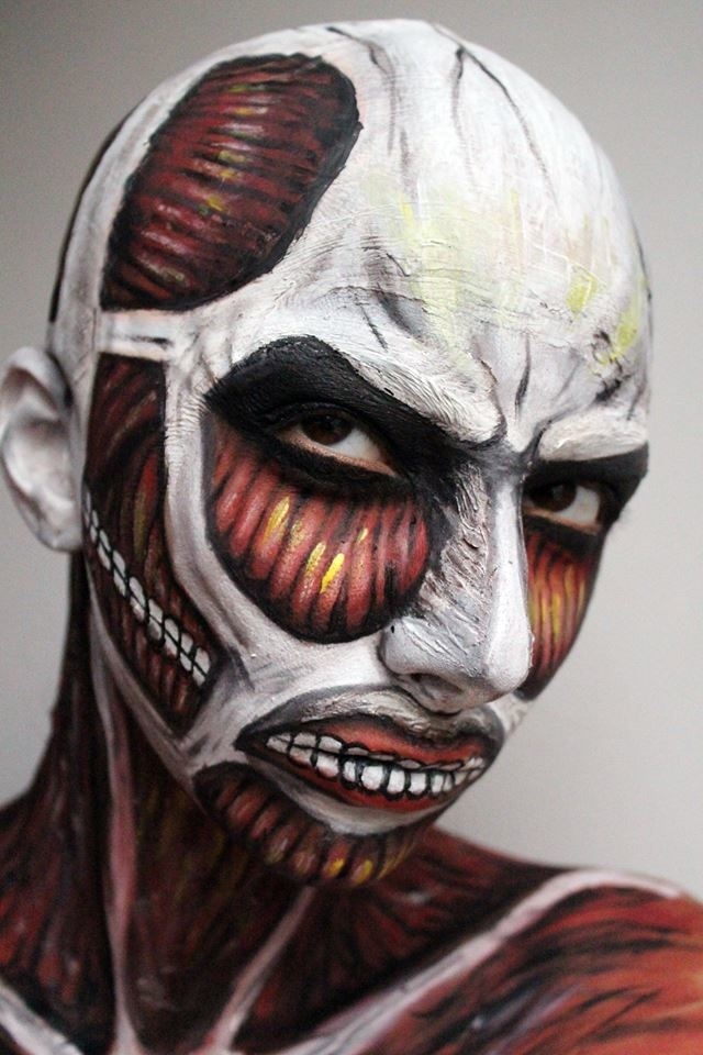 2D Expressed in Real Life! Romanian Makeup Artist Shows off Colossal Titan Makeup!