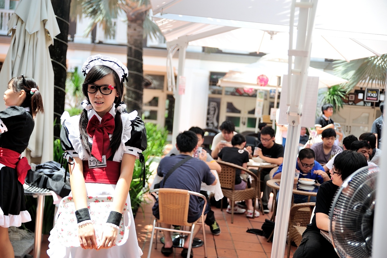 This maid was so beautiful! We love her twintails and glasses! As you can see, the weather was perfect and the café was packed! 5