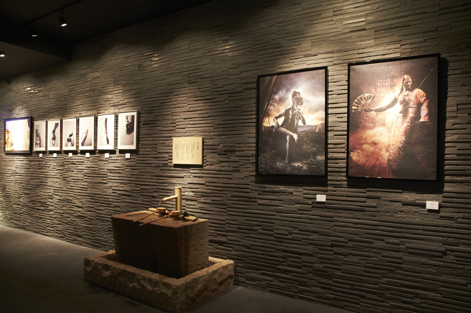 A pre-show exhibition before Japan Expo was held in an exhibit near the ruins of the original Honno Temple, where Nobunaga died. 4