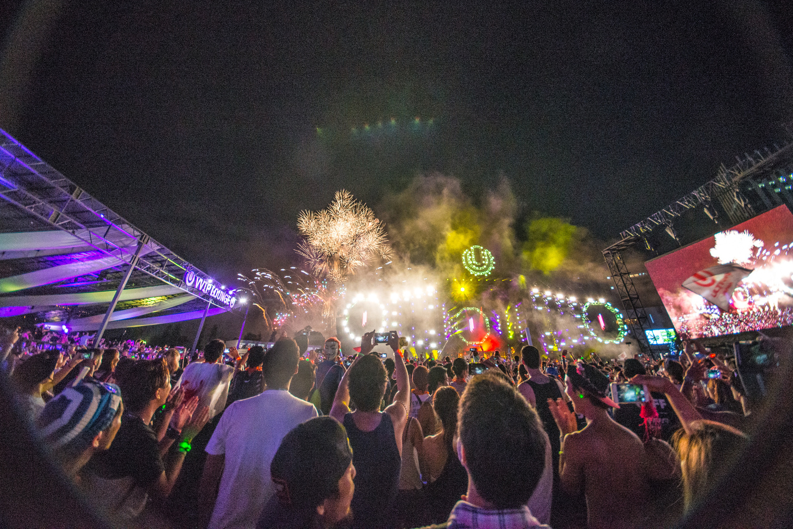 Heroes Descend on ULTRA JAPAN 52