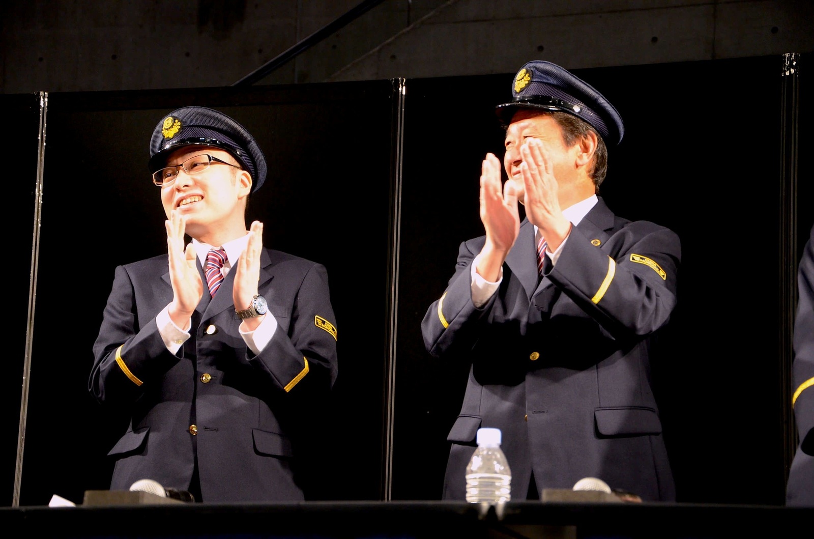 Tsukasa Fushimi (left) and Osawa (right) 9