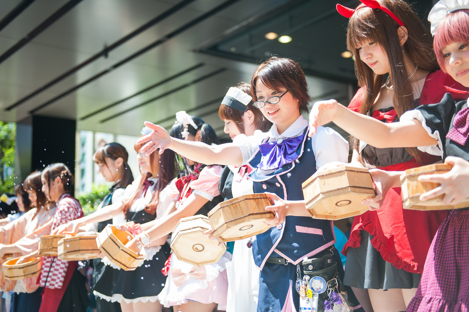 Akihabara’s "Water Girls" Help Otaku Beat the Midsummer Heat! 0