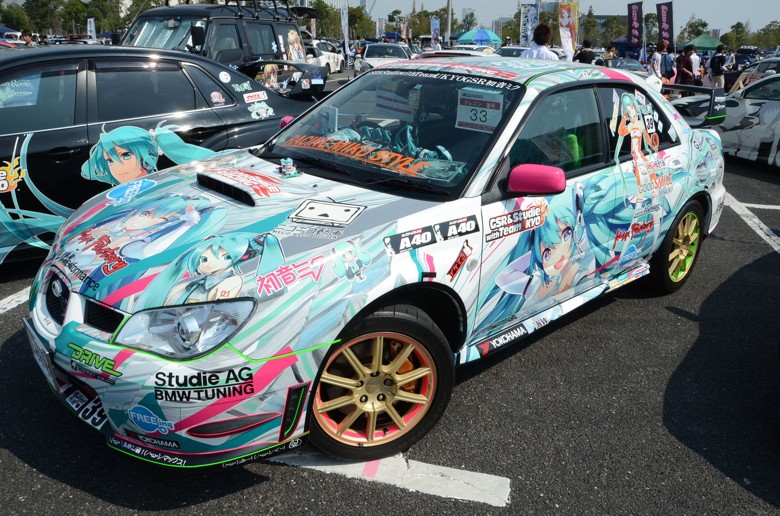 “Mai Waifu” on Cars?! More than 1,000 Cars on Display at Itasha Festival Ita G Festa 4