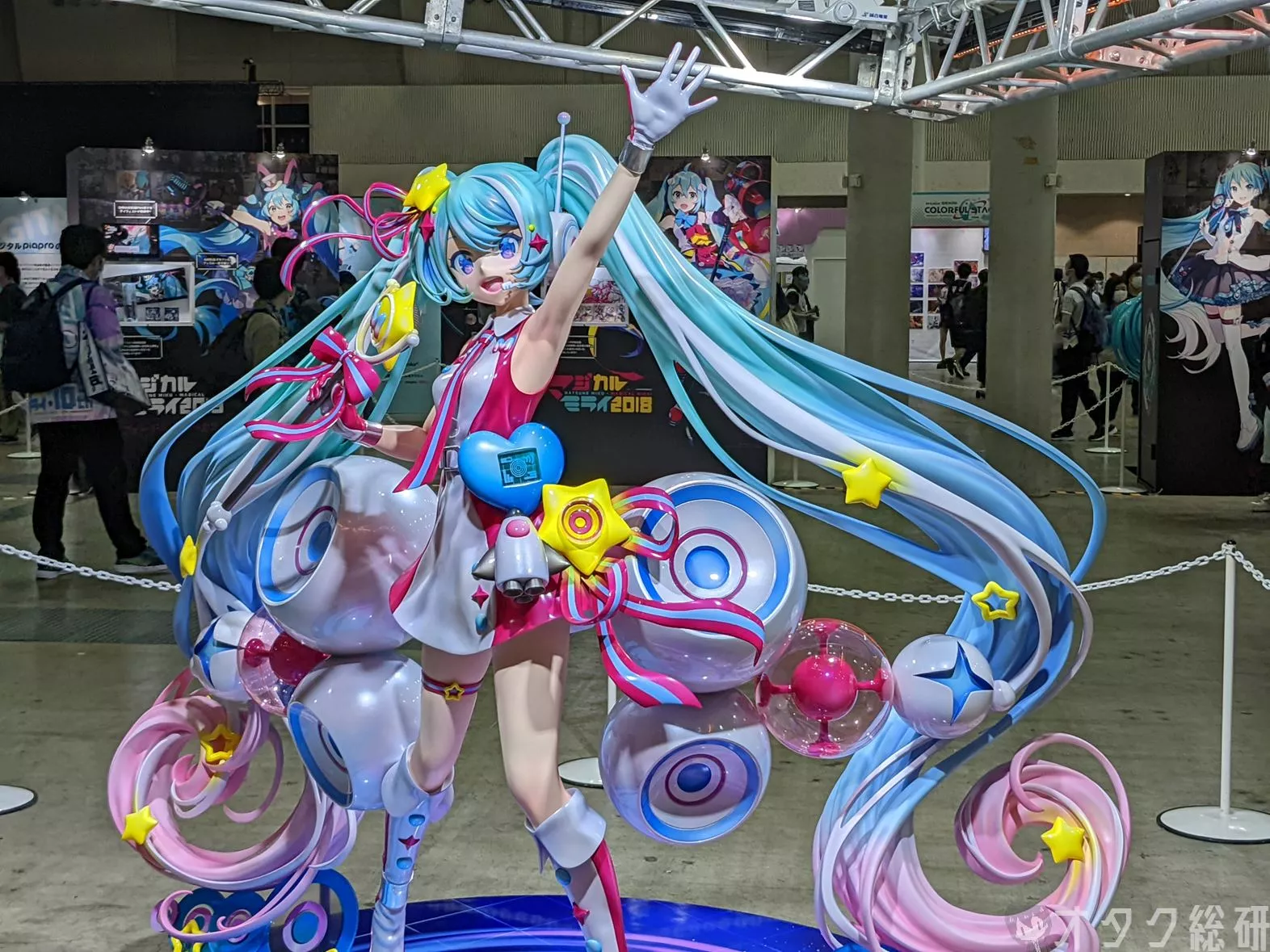 Miku Dazzles Tokyo With 10th Magical Mirai Event! [Photo Report]